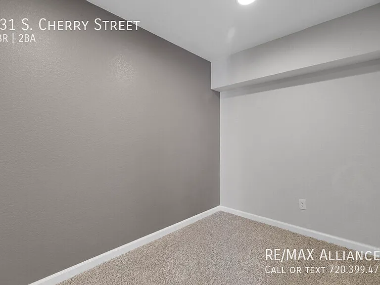 231 S Cherry St — Photo 34