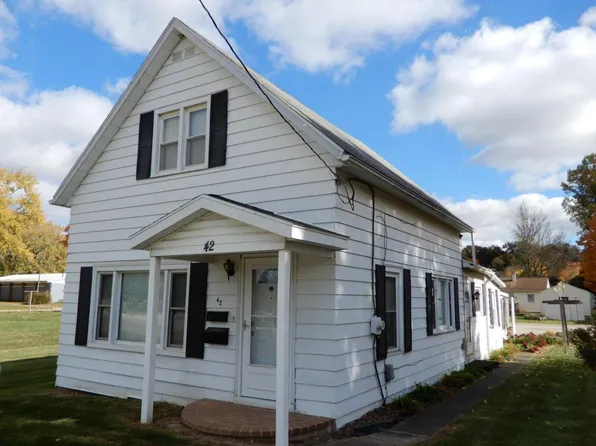 42 Marion St, Mount Vernon, OH 43050