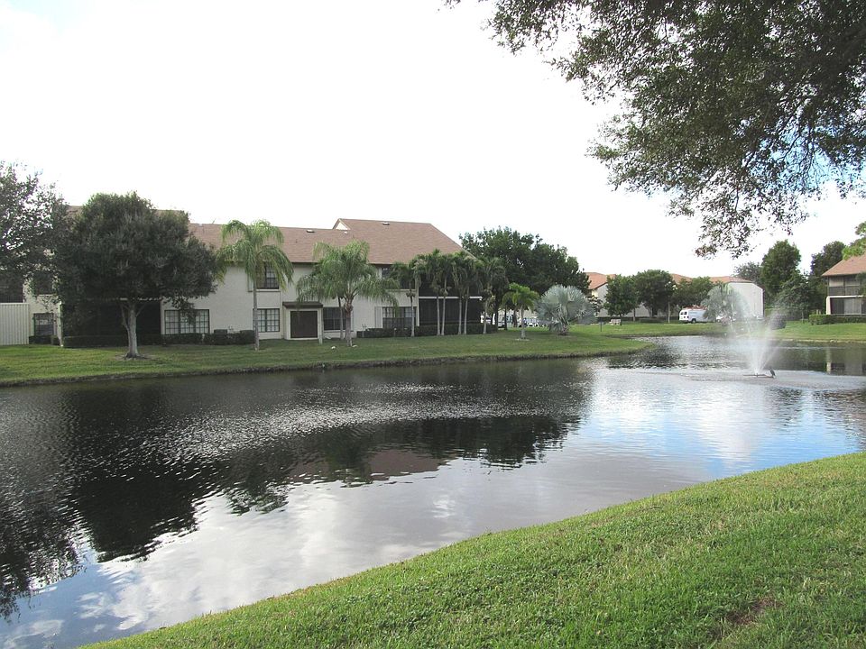 1st image of 3082 Lucerne Park Drive #6112