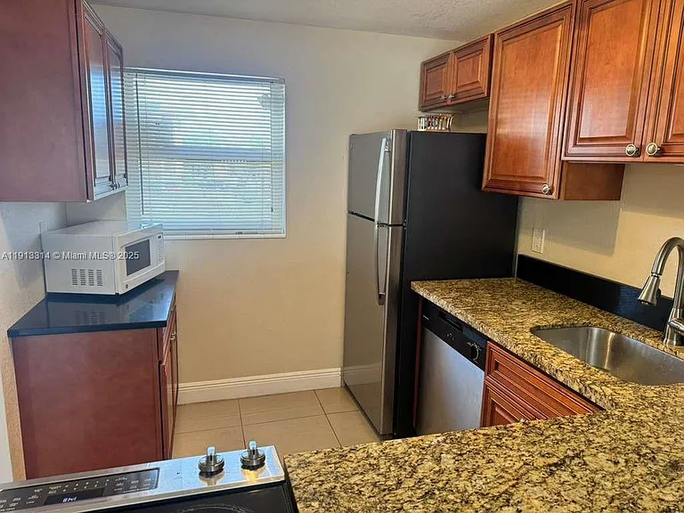 3001 NW 46th Ave #207 — Photo 16