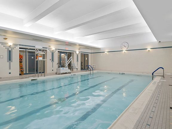 5th image of 201 W 72nd St APT 9H