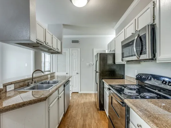 6804 N Capital Of Texas Hwy, Austin, TX