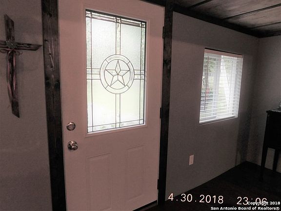 3rd image of 260 Oak View Dr