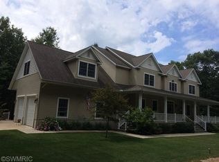 1565 Niesen Dr, Manistee, MI 49660