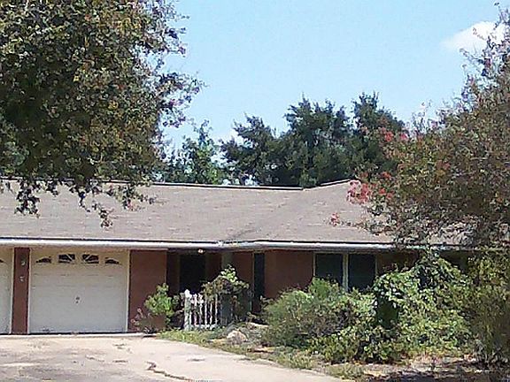 At 10226 Altonbury in Braeburn Gardens