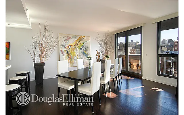 Rented by Douglas Elliman | media 29