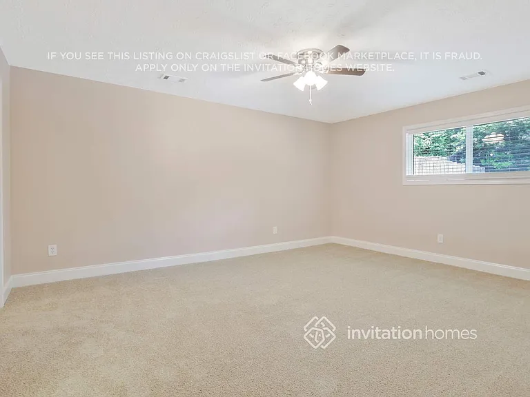 327 Mackinac Holw — Photo 10