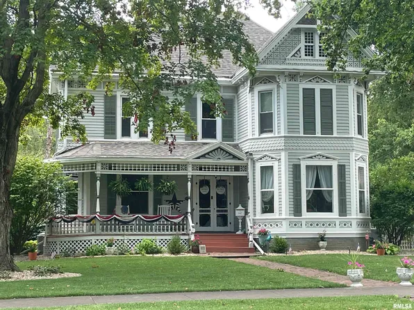 1017 W College Ave, Jacksonville, IL 62650