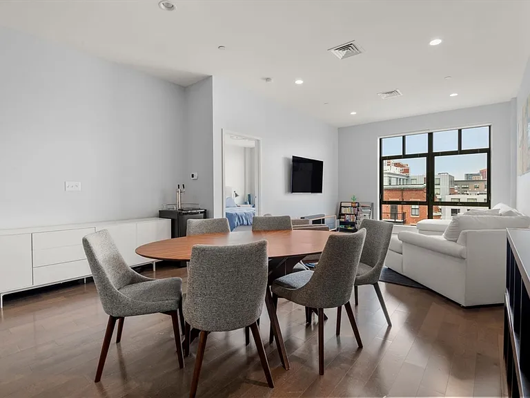 150 Dorchester Ave #611 — Photo 4