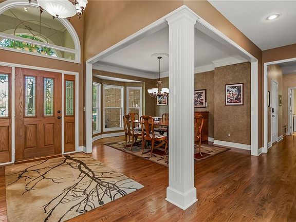 3rd image of 2648 NW Ashurst Ln