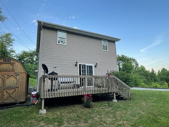 4th image of 21 Adams Ridge Rd