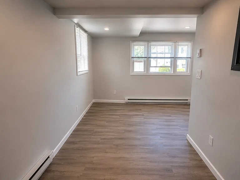 54 Jay St — Photo 3