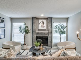 Evaline Apartments, Dallas, TX 75248