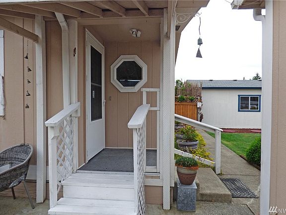 2nd image of 706 Dennis St SE #98