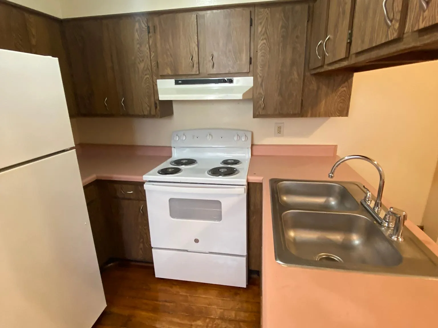 1 bed, $1,100 — Photo 2