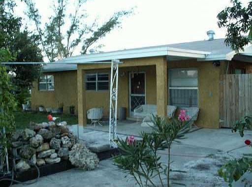 2nd image of 1200 W 33rd St