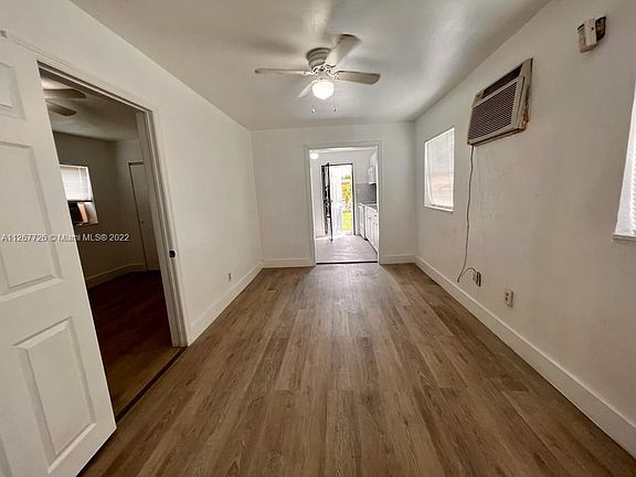 3rd image of 1028 NW 100th Ter #A