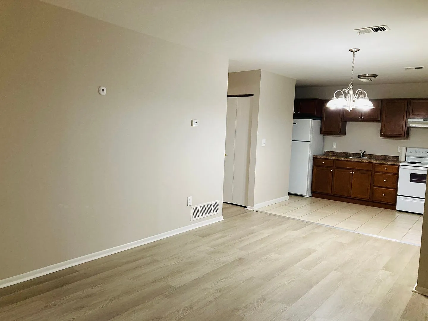 2 Columbia Ave — Photo 1