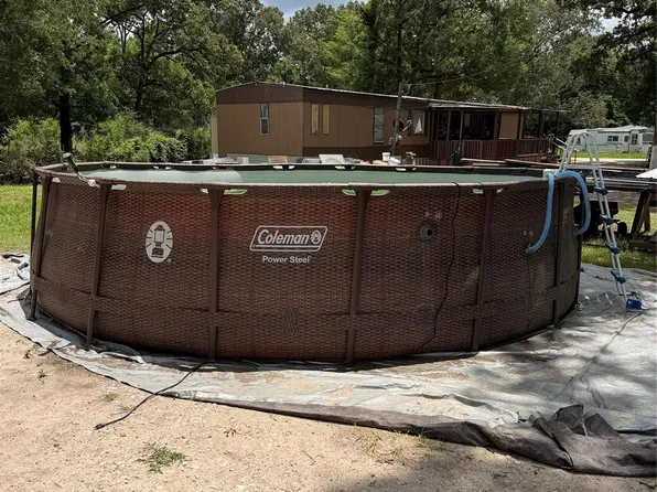 335 Robbie Rd, Livingston, TX 77351
