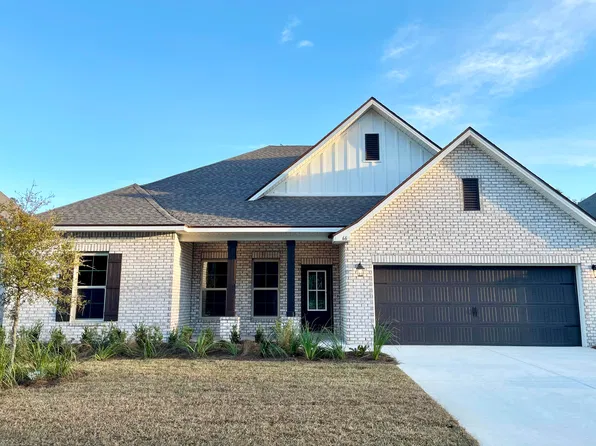 66 E Tweet St, Freeport, FL 32439