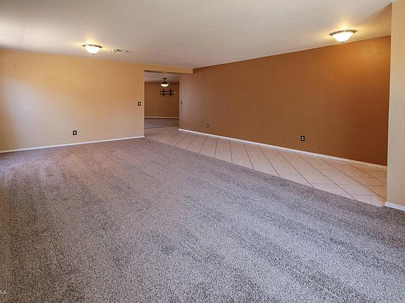 4th image of 8473 E Hodgman Pl