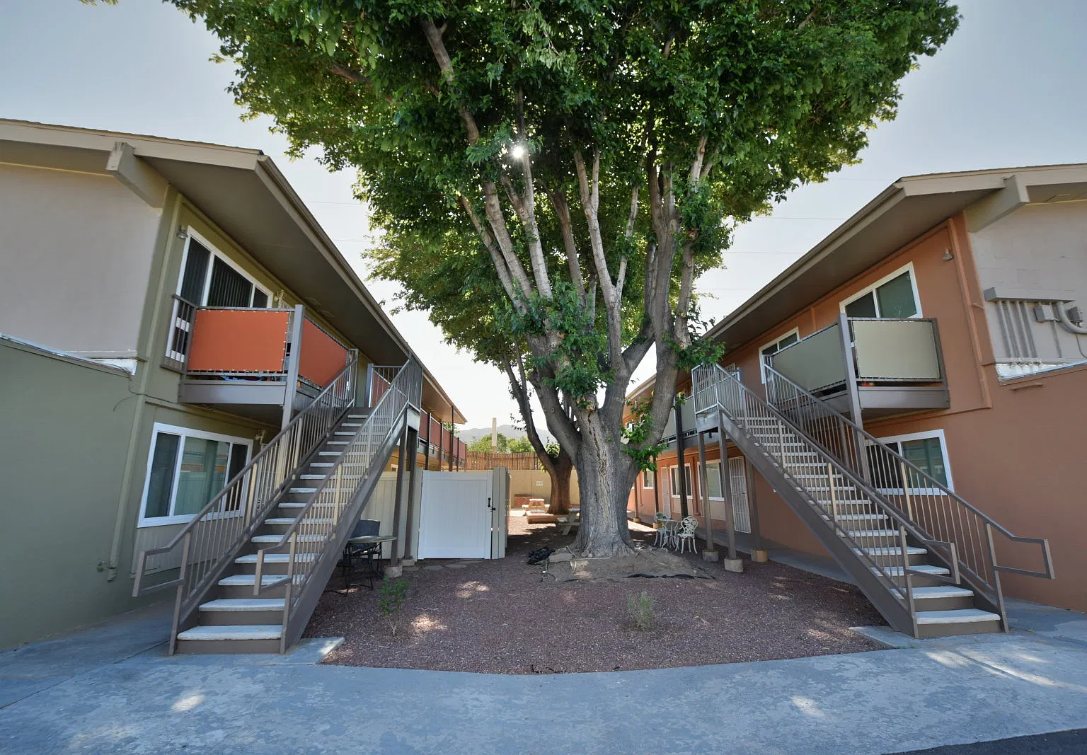Quality 2 Bed / 1 Bath Apt w/ Private Yard - Great NE Community! — Photo 1