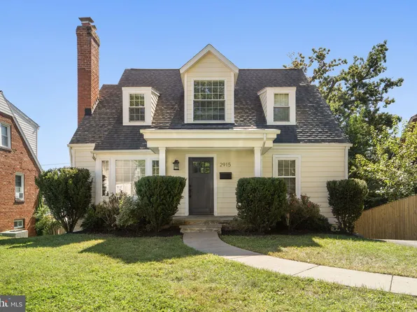 2915 Meadow Ln, Falls Church, VA 22042