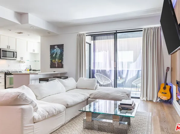 7250 Franklin Ave Unit 512, Los Angeles, CA 90046