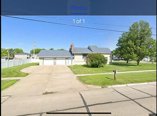 1122 5th St, Columbus, NE 68601