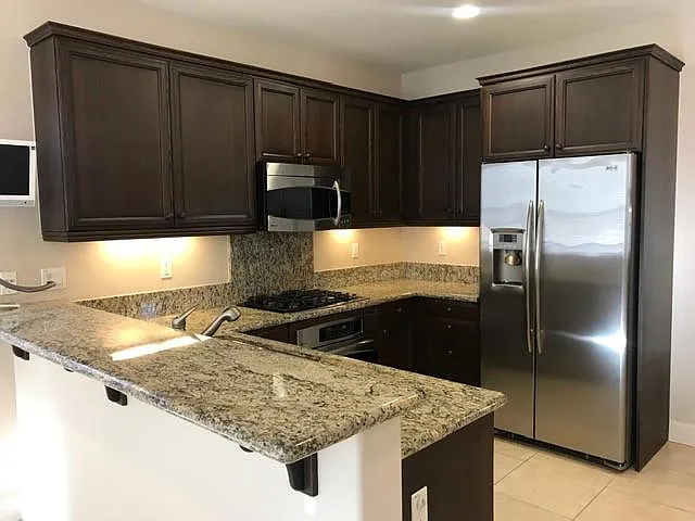 3 bed, 2.5 bath, 1861 sqft, $3,750 — Photo 3