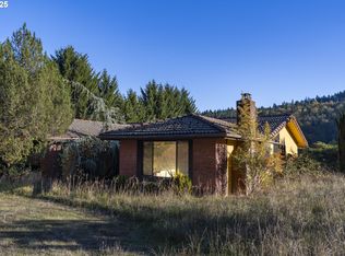 312 Bryant Ln, Roseburg, OR 97471