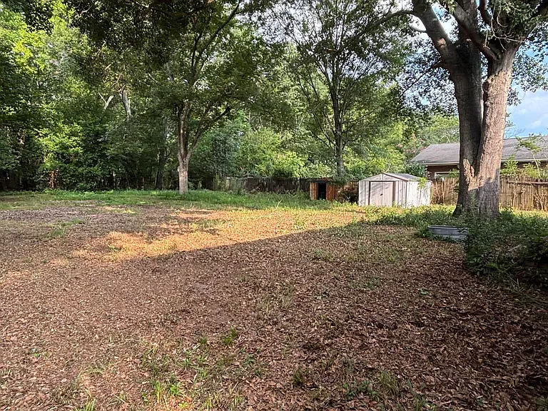 2426 Peach Orchard Rd — Photo 31