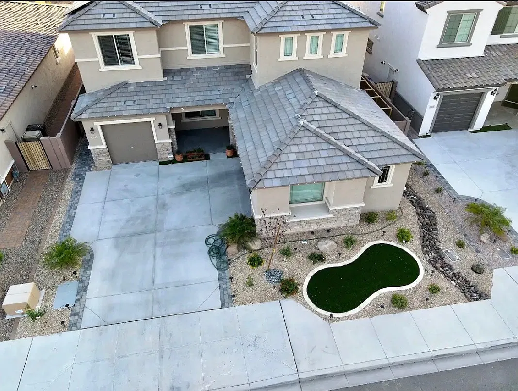 7371 W Tombstone Trl — Photo 2