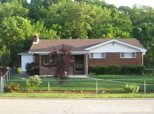 12260 Roth Dr, North Huntingdon, PA 15642