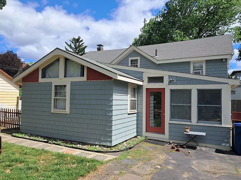 Trenton St — Photo 2