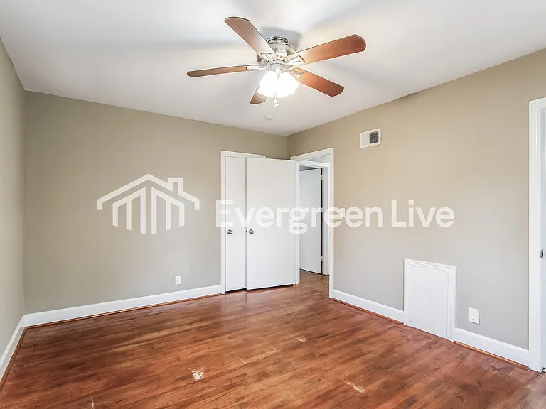 12 Fairway Dr — Photo 8