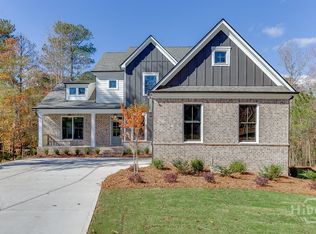 1241 Riverhill Dr, Bishop, GA 30621