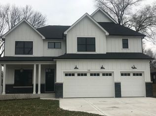 195 E Wilson St, Elmhurst, IL