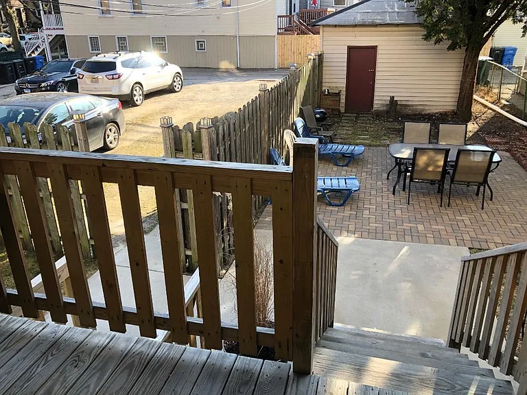 1709 W Irving Park Rd #A — Photo 22