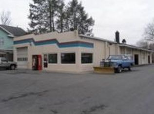 806 N Front St, Milton, PA 17847