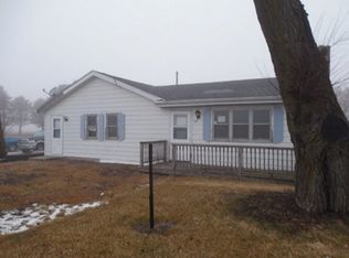 7609 E 9000n Rd, Grant Park, IL 60940