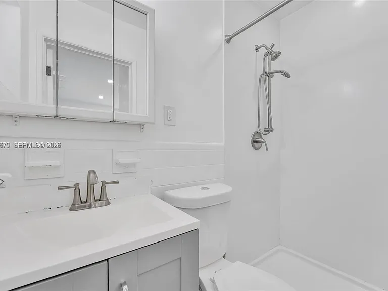 4917 SW 43rd Ter — Photo 21