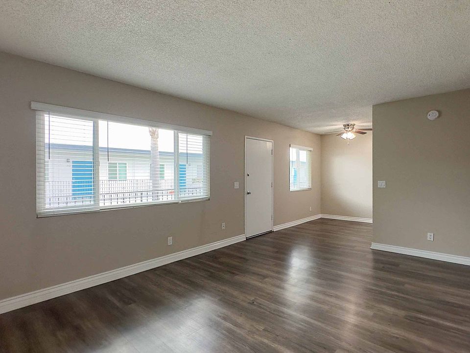 1st image of 872 13th St #10