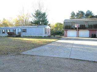 610 E State St, Saint Louis, MI 48880