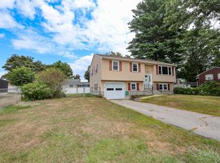 19 Manchester Ave, Derry, NH 03038