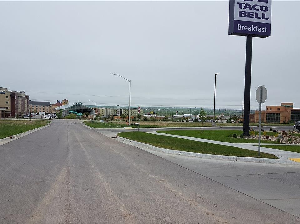2nd image of 1025 Endeavour Blvd