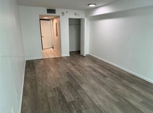 1200 Brickell Bay Dr APT 2310, Miami, FL 33131