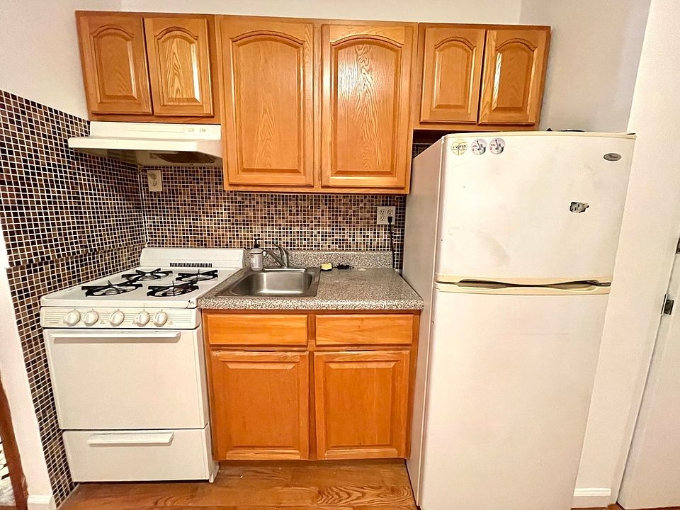 1st image of 43-09 31st Ave #2S