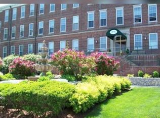 6101 Villa At The Woods, Peekskill, NY 10566