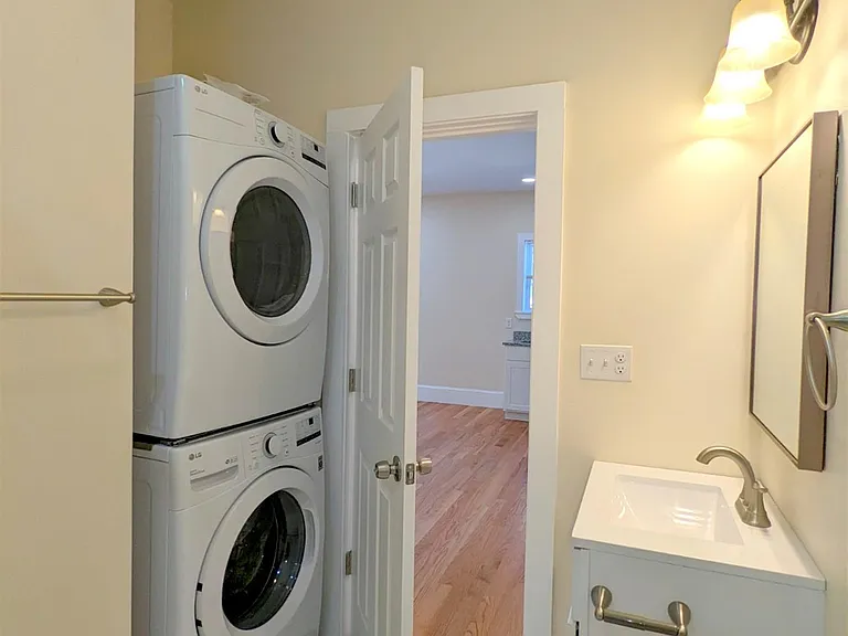 67 Merriam St #2 — Photo 13